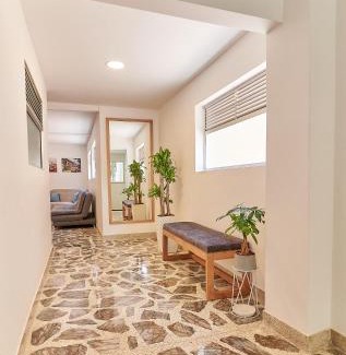 Florida Nueva Apartment | 5STARHOMES - Hermosa casa con terraza en Laureles