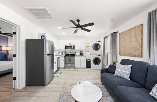 Alhambra House | 6.5 miles from Downtown Phoenix