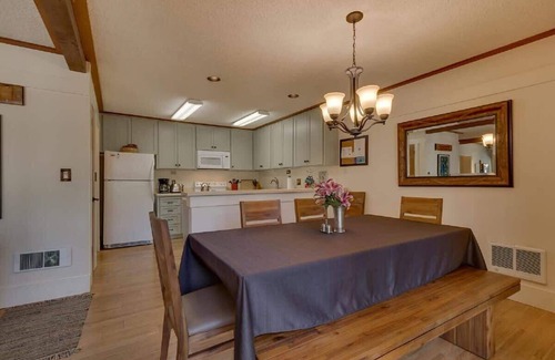 Comstock Acres House | 6-8 Miles to Palisades|Alpine|Homewood|Walk to TC