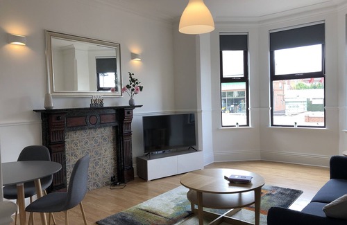 West Bridgford Apartment | 6 Bed Basement Room with Free Parking and Wi-Fi