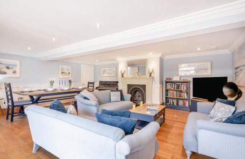 Bacton House | 6 Bed in Bacton oc-2187