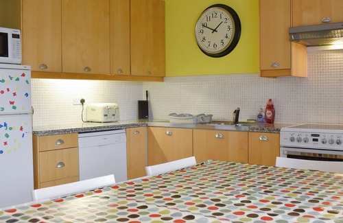 Middleton-on-Sea Cottage | 6 bedroom accommodation in Elmer Sands, near Bognor Regis