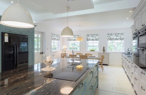 Brough Cottage | 6 bedroom accommodation in Sandholme, near Beverley