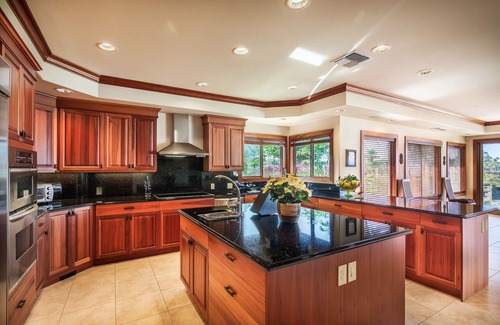 Waikoloa House | 6 Bedroom Beachfront Home with Easy Beach Access!