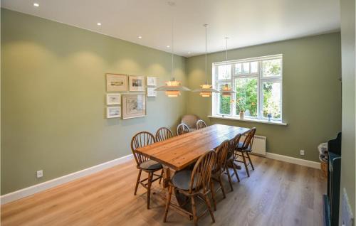 Anholt House | 6 Bedroom Beautiful Home In Anholt