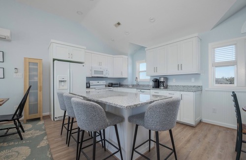 Ocean Hill House | 6 Bedroom Corolla home with private pool