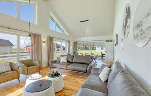 Dagebuell House | 6 Bedroom Stunning Home In Dagebüll