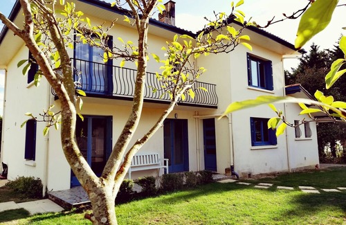 Le Houga Villa | 6 Bedroom Villa in Le Houga