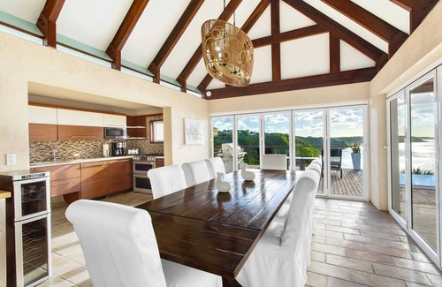The Valley Villa | 6 BR Villa On Crocus Bay with Pool & Concierge