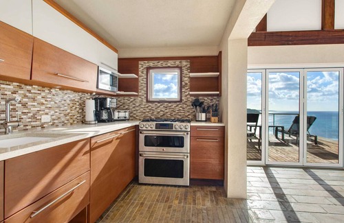 The Valley Villa | 6 BR Villa On Crocus Bay with Pool & Concierge