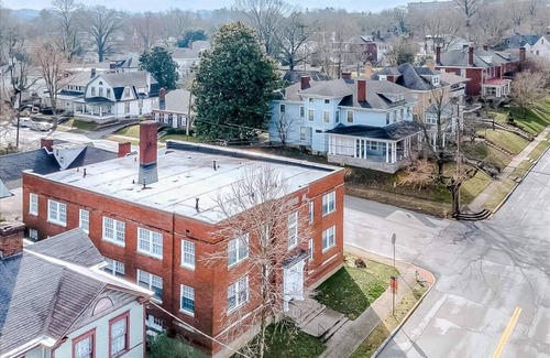 Frankfort Apartment | #6 Distiller's Guest House