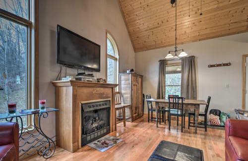 Snowshoe House | 6 Mi to Snowshoe Resort Retreat with Hot Tub