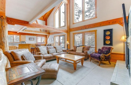 Fraser House | 6 Mi to Winter Park Resort Spacious Family Cabin