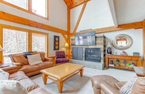 Fraser House | 6 Mi to Winter Park Resort Spacious Family Cabin