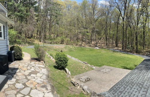 Huntingdon House | 6 minutes to RaystownSynders Boat Launch. Room to park a boat. 40 miles to PSU!