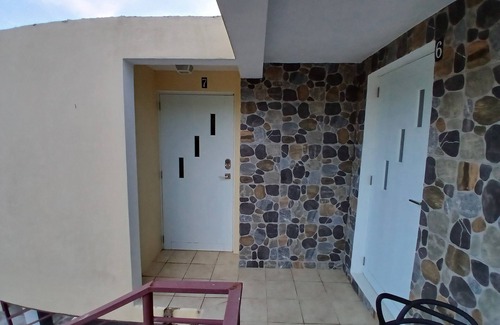 Road Town Apartment | #6 One Bedroom with AC and Bathroom - 10 Minutes from two beaches