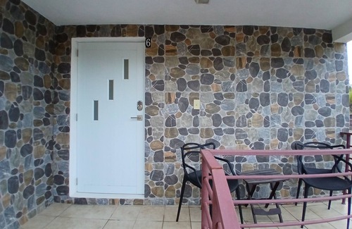 Road Town Apartment | #6 One Bedroom with AC and Bathroom - 10 Minutes from two beaches