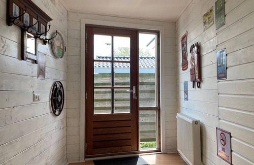 Anjum House | 6 pers Holiday home Aurora with directly on the Lauwersmeer