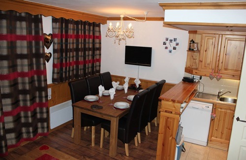 Les Avanchers-Valmorel Apartment | 6 person Apartment in Valmorel