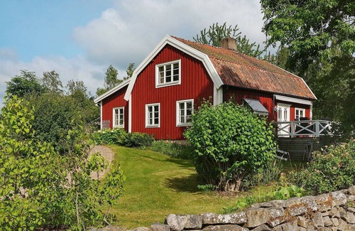 Blomstermala House | 6 person holiday home in BLOMSTERMÅLA