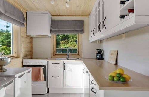Torangsvag House | 6 person holiday home in TORANGSVÅG-By Traum