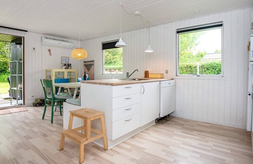 Pøt Strandby House | 6 person holiday home in Juelsminde