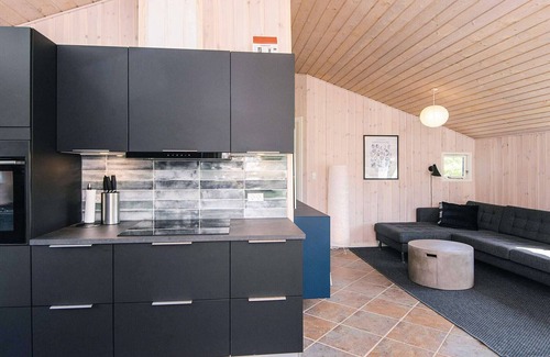 Grønninghoved Strand House | 6 person holiday home in Sjølund