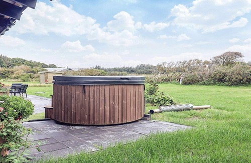 Nr. Lyngby House | 6 person holiday home in Løkken