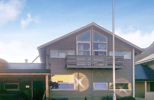 Svolvaer House | 6 person holiday home in Svolvær