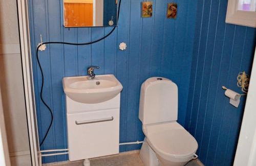 Kvfjord House | 6 person holiday home in Gullesfjord