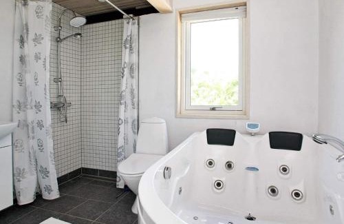 Nørre Lyngby House | 6 person holiday home in Løkken-By Traum
