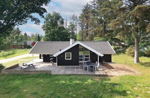 Mosevra House | 6 person holiday home in Oksb l