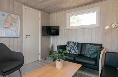 Grærup Strand House | 6 person holiday home in Oksb l