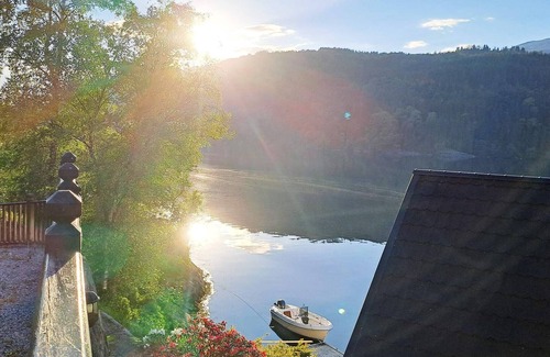 Gaular Municipality House | 6 person holiday home in Bygstad