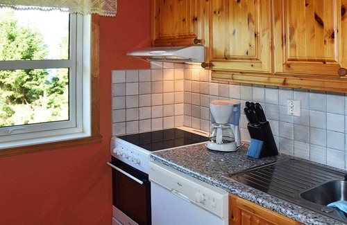 Leikanger House | 6 person holiday home in Leikanger
