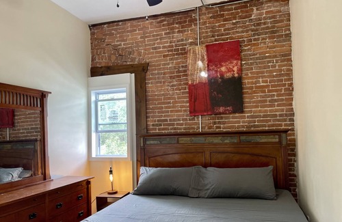 Pawtucket Apartment | 6 TOTAL BEDROOMS 8 BEDS SLEEPS 16!