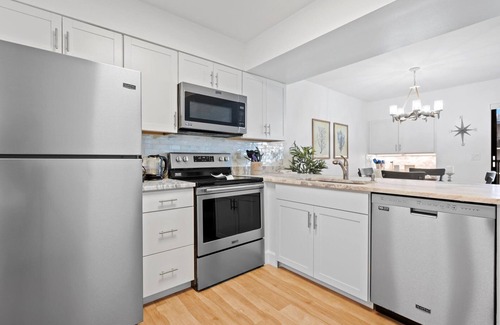 Jupiter Condo | 60% Discount APRIL Jupiter Beach Getaway A with a Special discount for January
