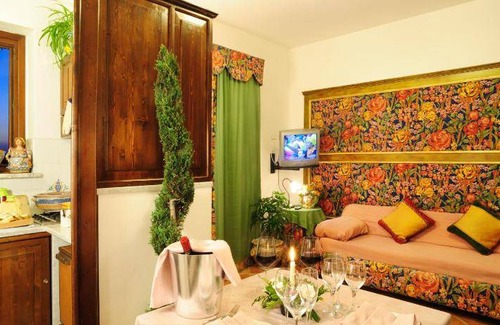 Alia House | 60 m² House ∙ 127 guests