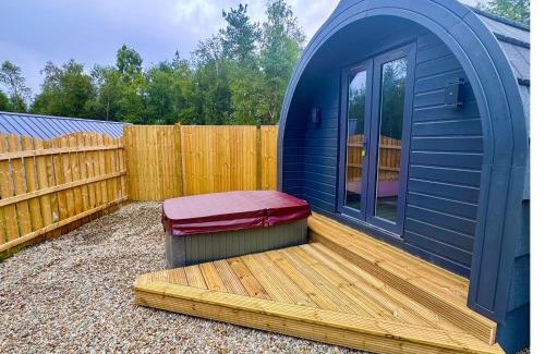 Bridge of Orchy Hotel | 60 Mile Inn - Luxury Pods with Hot Tubs