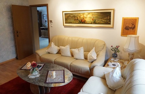 Bilk Apartment | 60 sqm apartment near university 10 minutes to the City