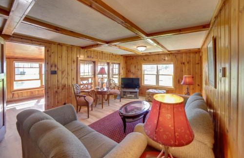 Oconto House | 600 of Green Bay Frontage and Dock Cozy Cottage