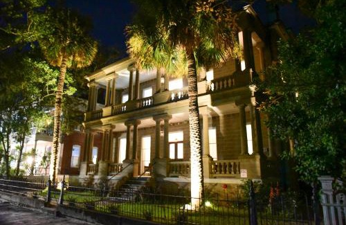 The Point Hotel | 607 Bay Inn Downtown Beaufort