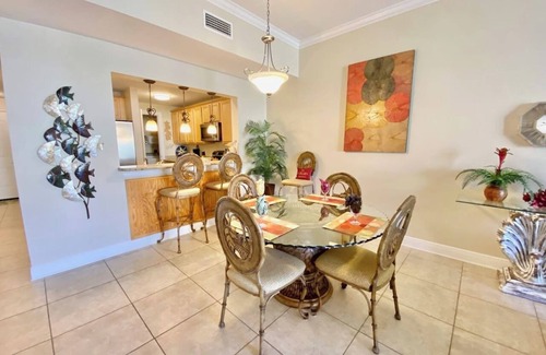 Henderson Point Apartment | #631 Beautiful poolside Condo perfect for a family getaway
