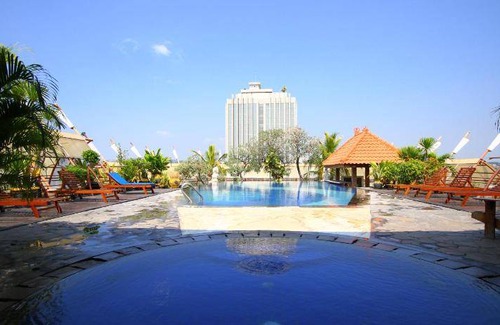 Semarang Hotel | 64 m² Hotel ∙ 127 guests