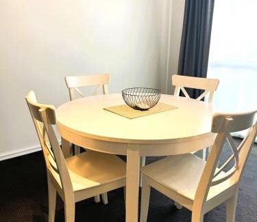 East Perth Apartment | 64 Sweeping Views Eastperth 2br Poolpkg