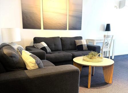 East Perth Apartment | 64 Sweeping Views Eastperth 2br Poolpkg