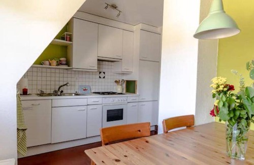Zuchwil Bed & Breakfast | 65 m² Bed and breakfast ∙ 2 bedrooms ∙ 5 guests