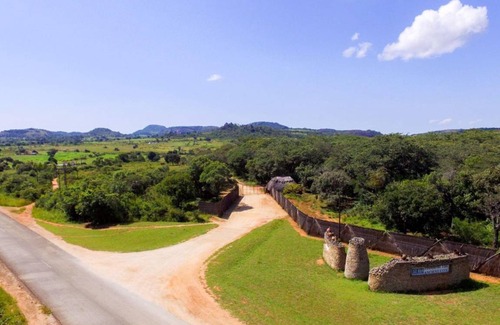 Masvingo Cabin | 650 m² Lodge ∙ 8 guests