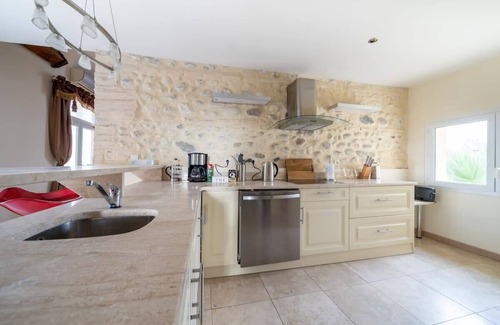 Bas-Vernet Apartment | 66C2 : Unique: apartment for 6 in a castle with pool