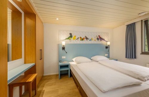 Zeewolde Cottage | 67 m² Cabin ∙ 2 bedrooms ∙ 4 guests